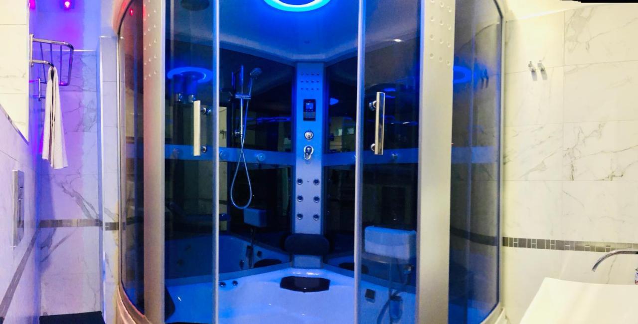 Parisa Suite — Foto 1